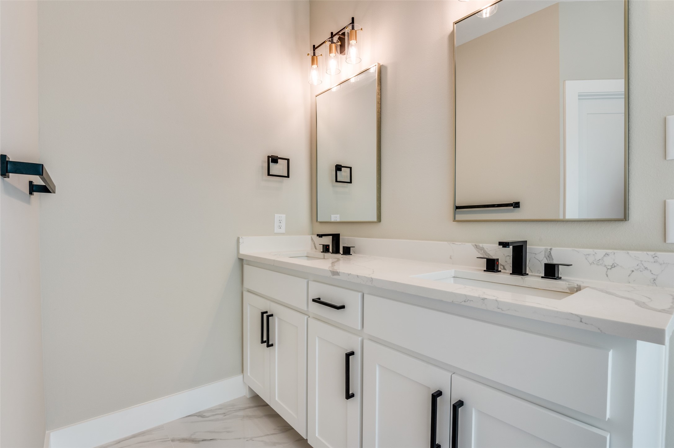 706 Perry Avenue Waxahachie TX 75165