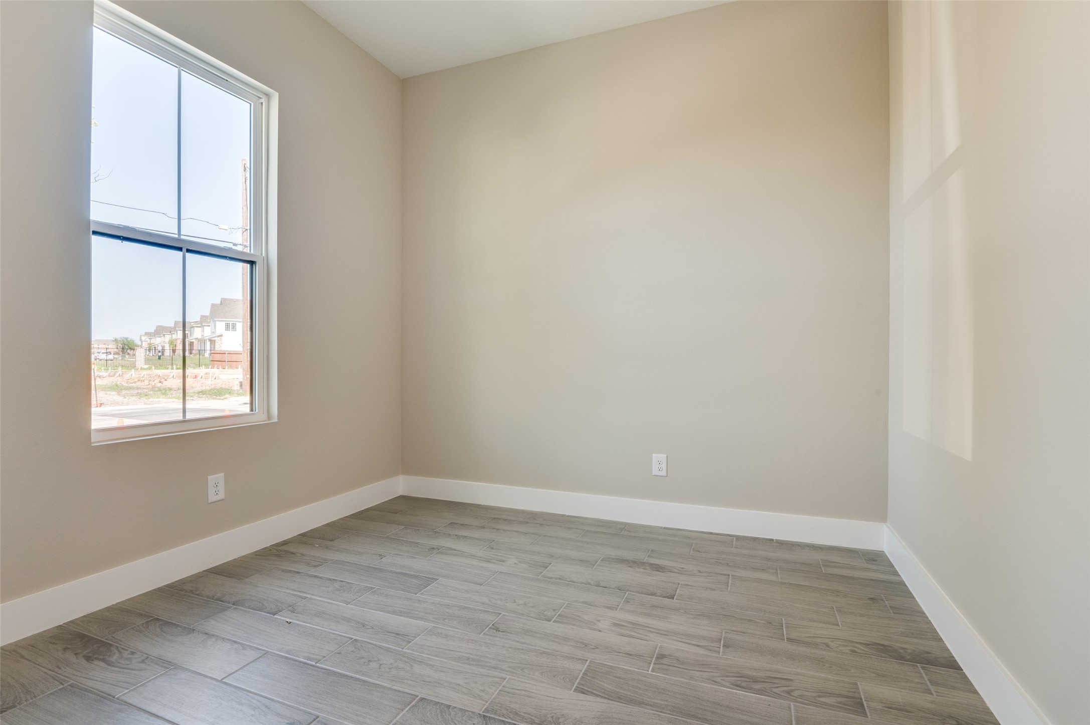 706 Perry Avenue Waxahachie TX 75165