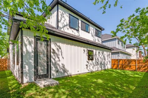 706 Perry Avenue Waxahachie TX 75165