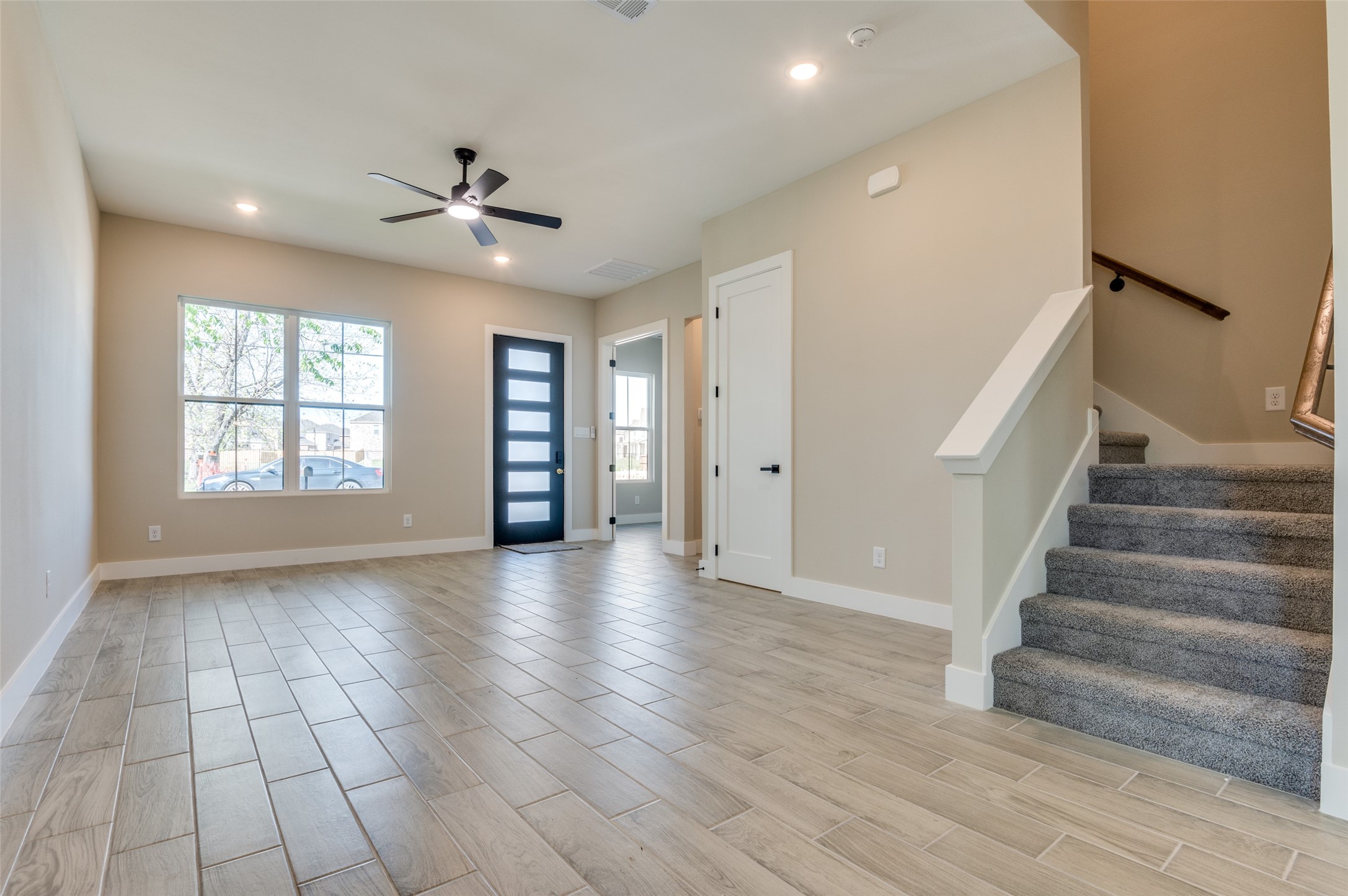 706 Perry Avenue Waxahachie TX 75165