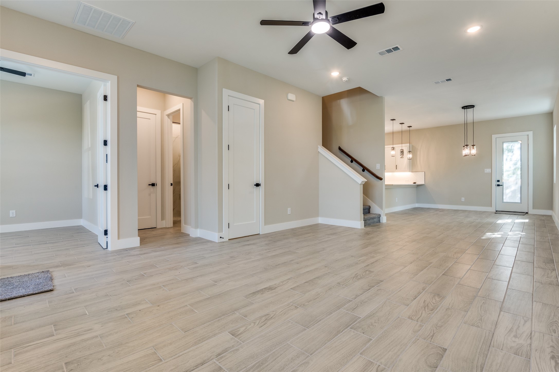 706 Perry Avenue Waxahachie TX 75165
