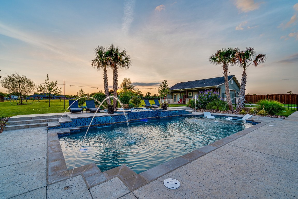 2351 Christine Lane Midlothian TX 76065