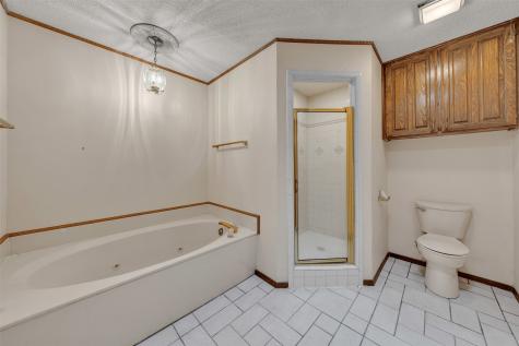 205 William Wallace Drive Burleson TX 76028
