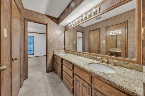 205 William Wallace Drive Burleson TX 76028