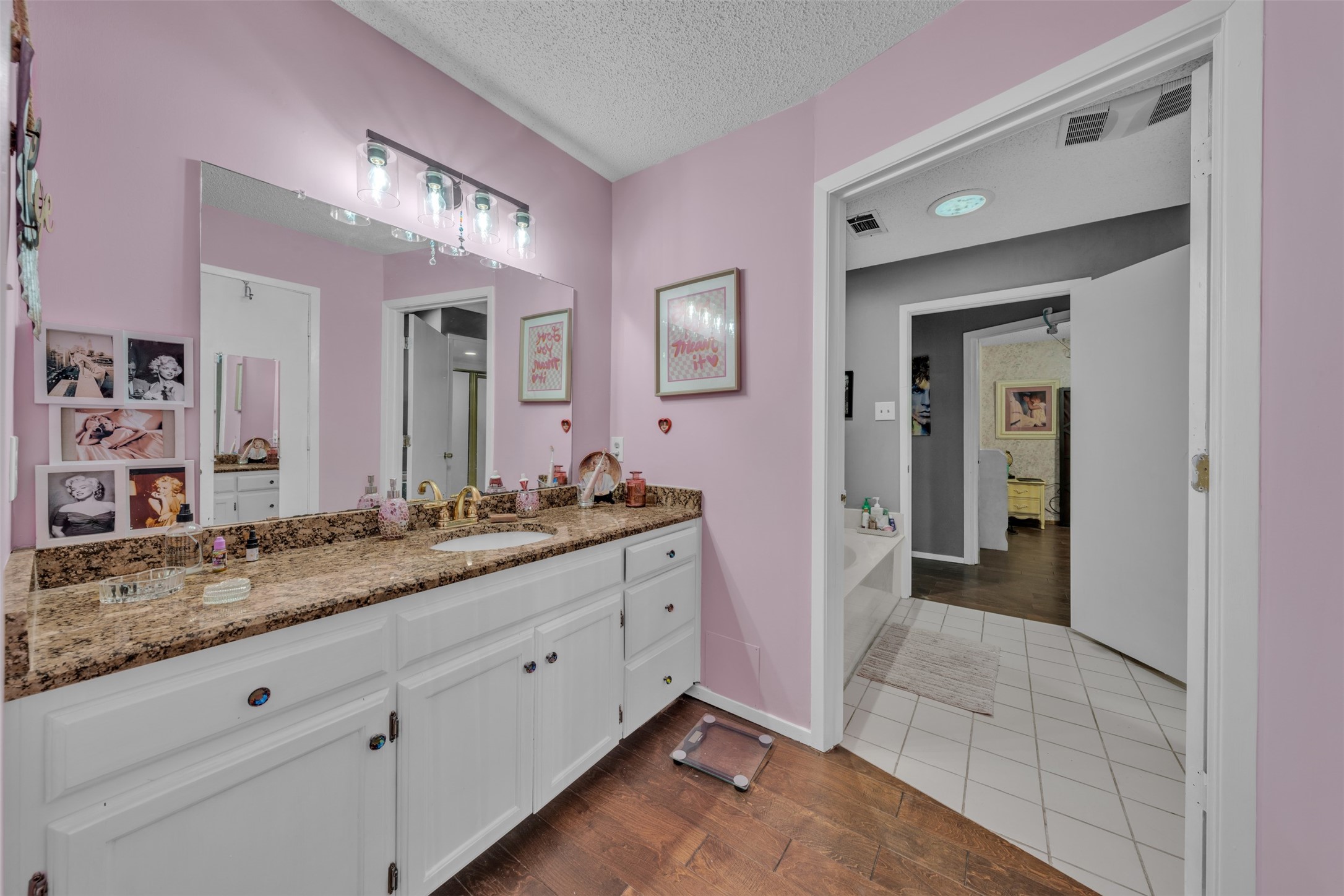 205 William Wallace Drive Burleson TX 76028