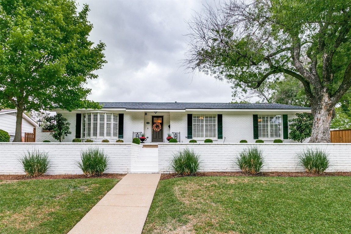 3924 Georgian Drive Haltom City TX 76117