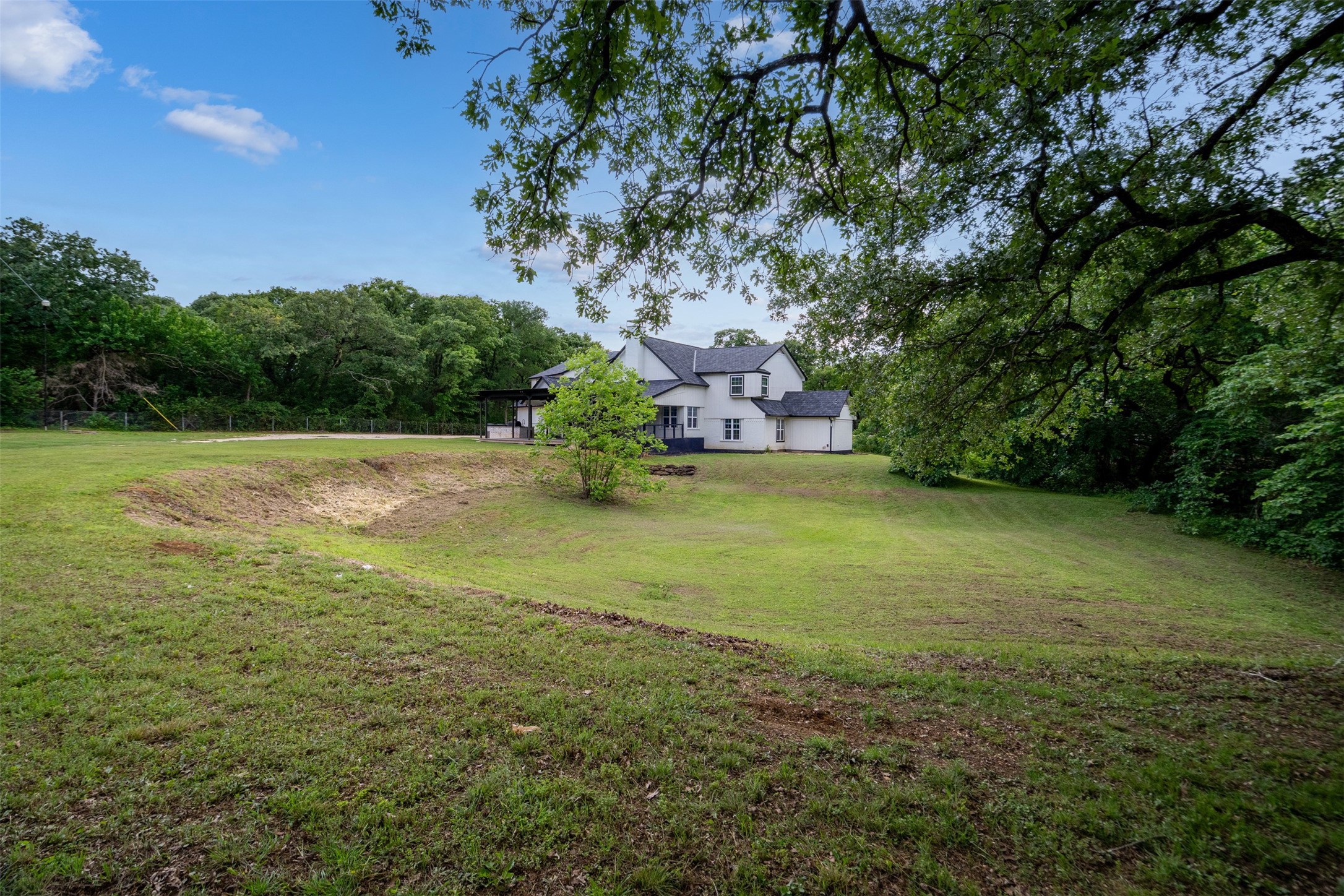 7511 Willow Oak Lane Arlington TX 76001