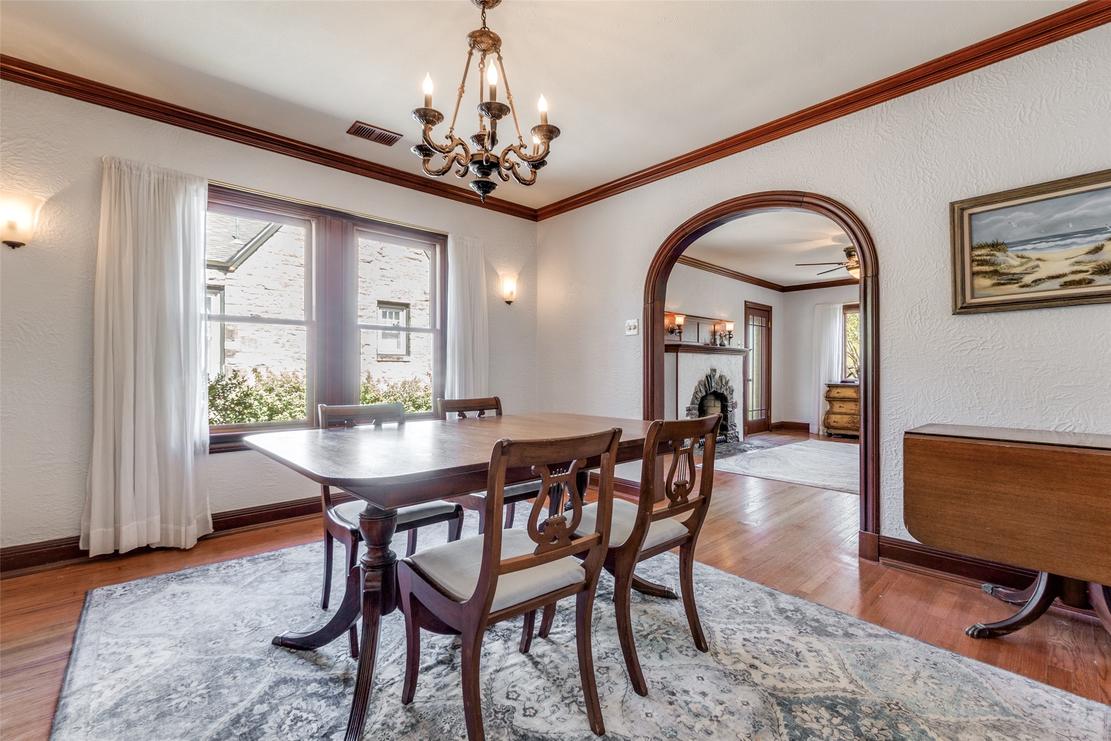 6903 Vivian Avenue Dallas TX 75223