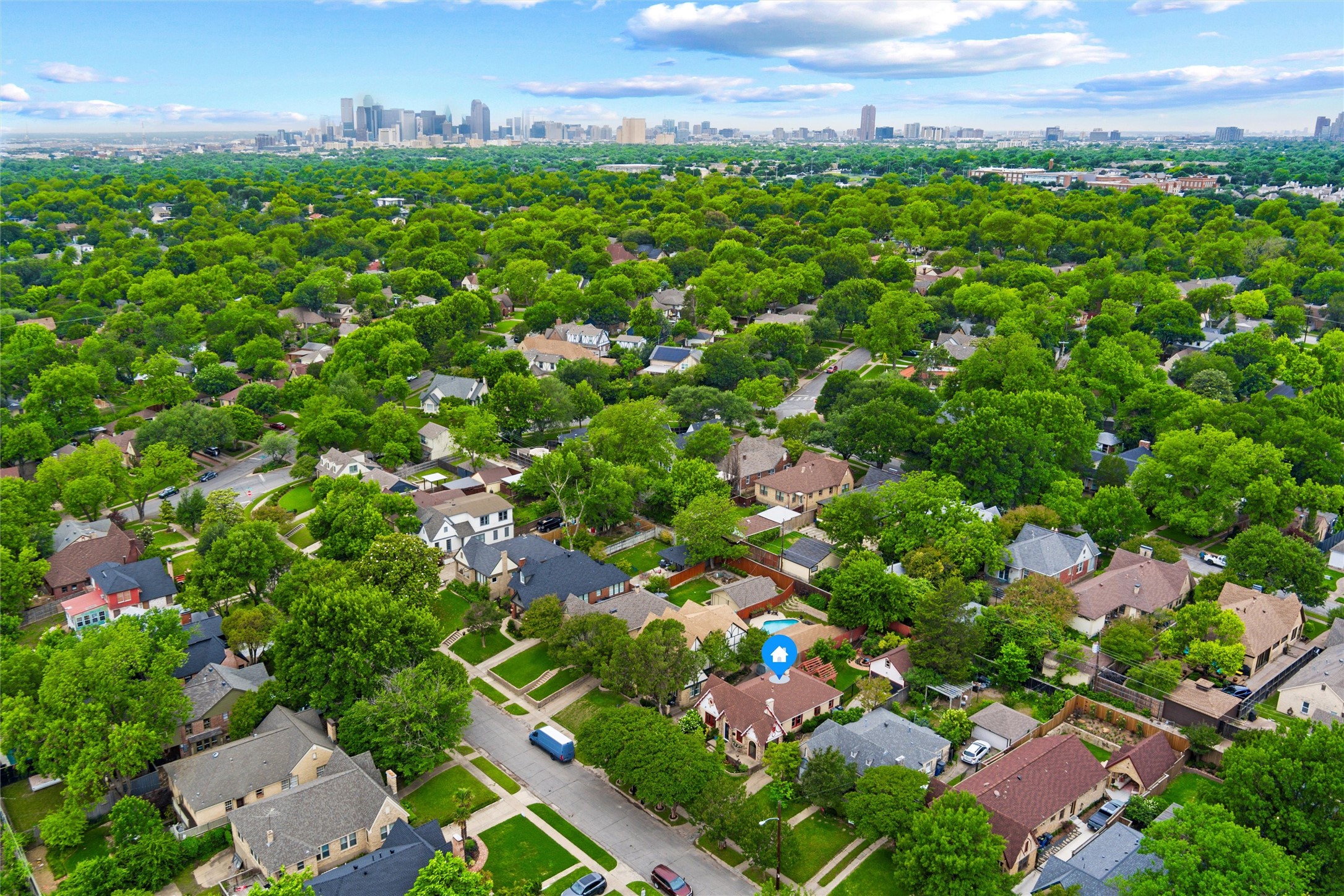 6903 Vivian Avenue Dallas TX 75223