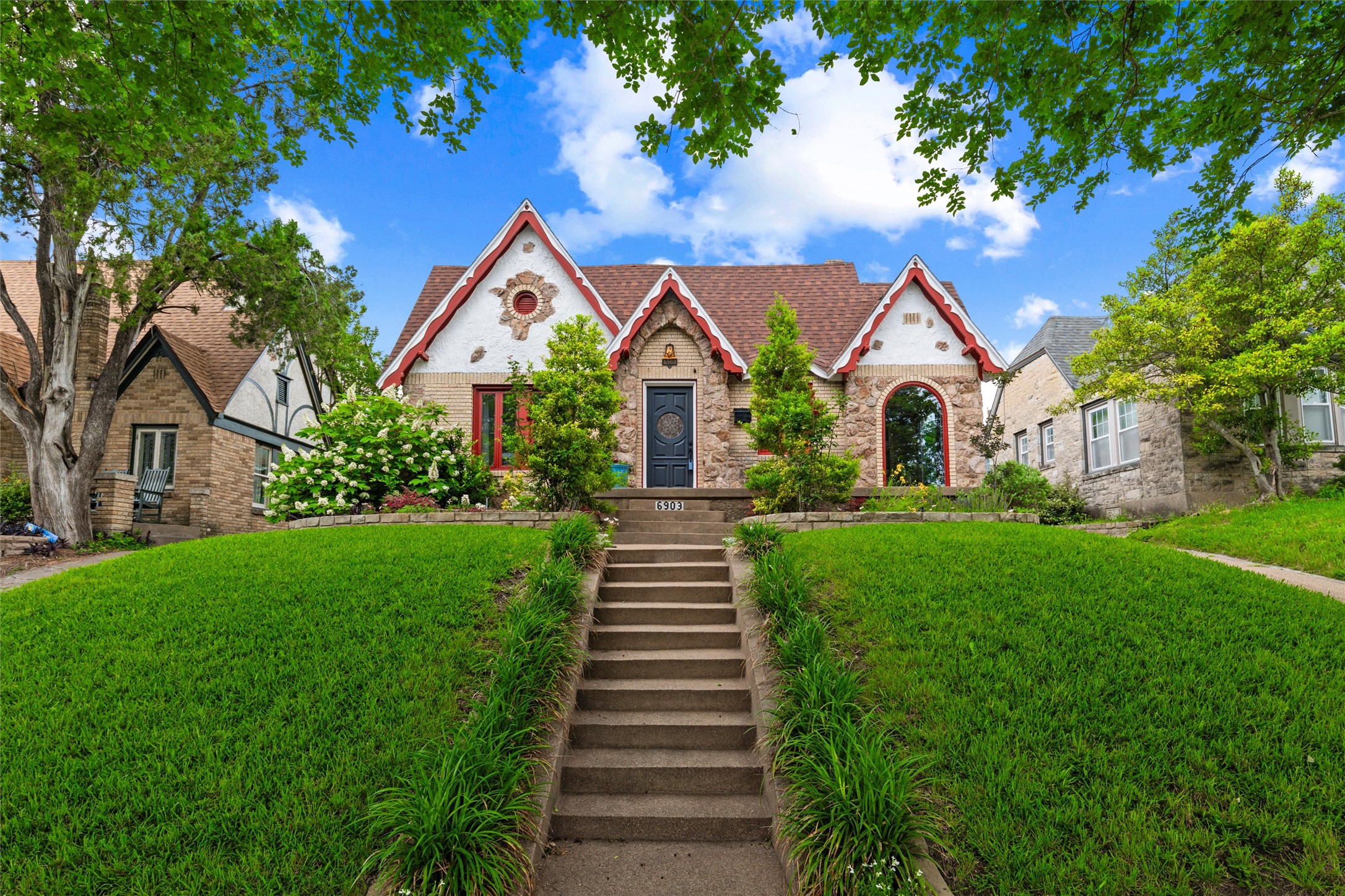 6903 Vivian Avenue Dallas TX 75223
