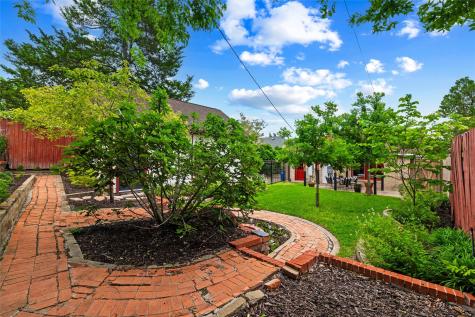 6903 Vivian Avenue Dallas TX 75223
