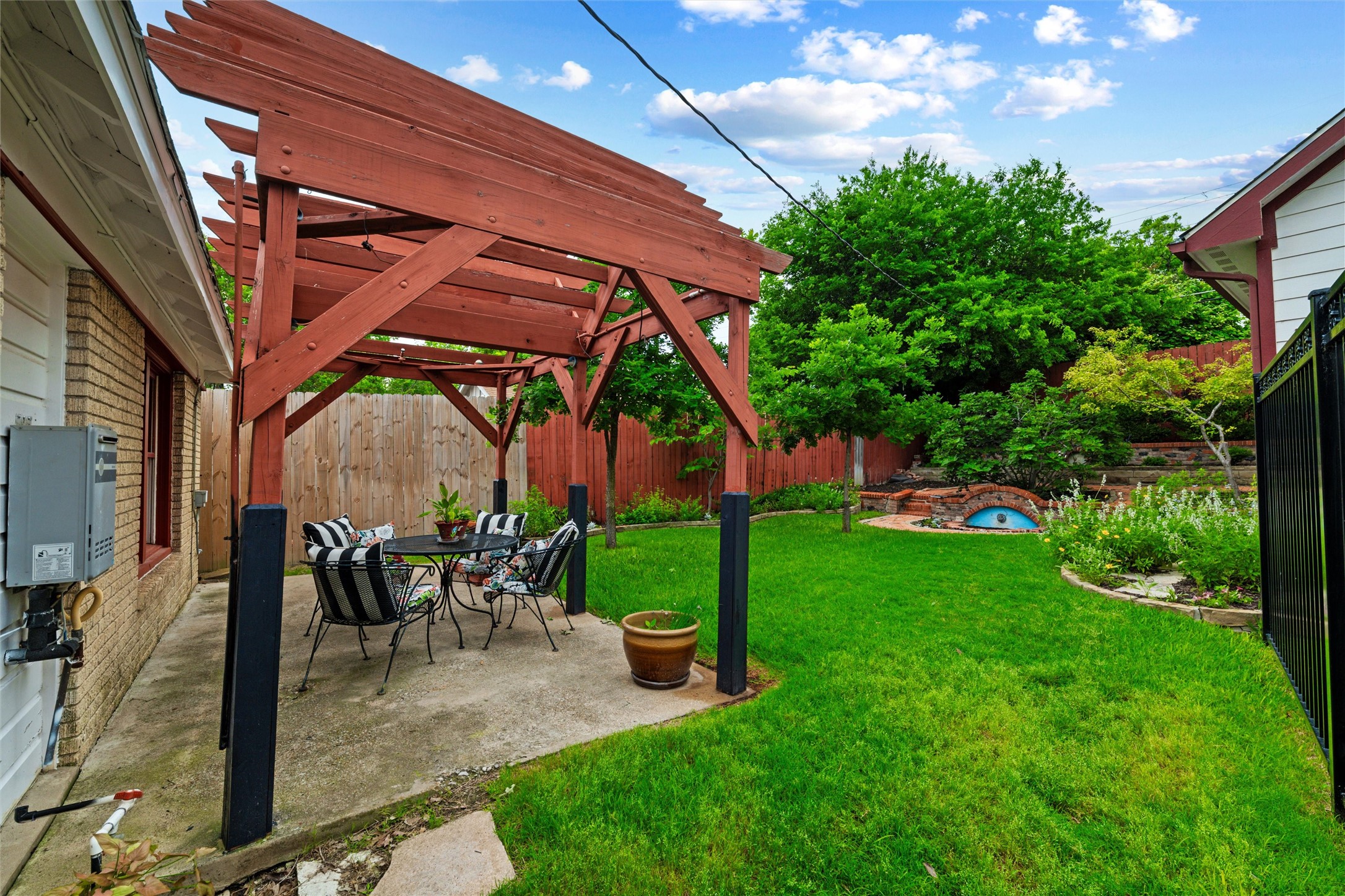 6903 Vivian Avenue Dallas TX 75223