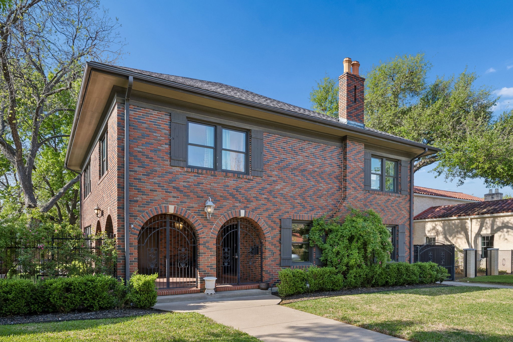2809 Park Hill Drive Fort Worth TX 76109