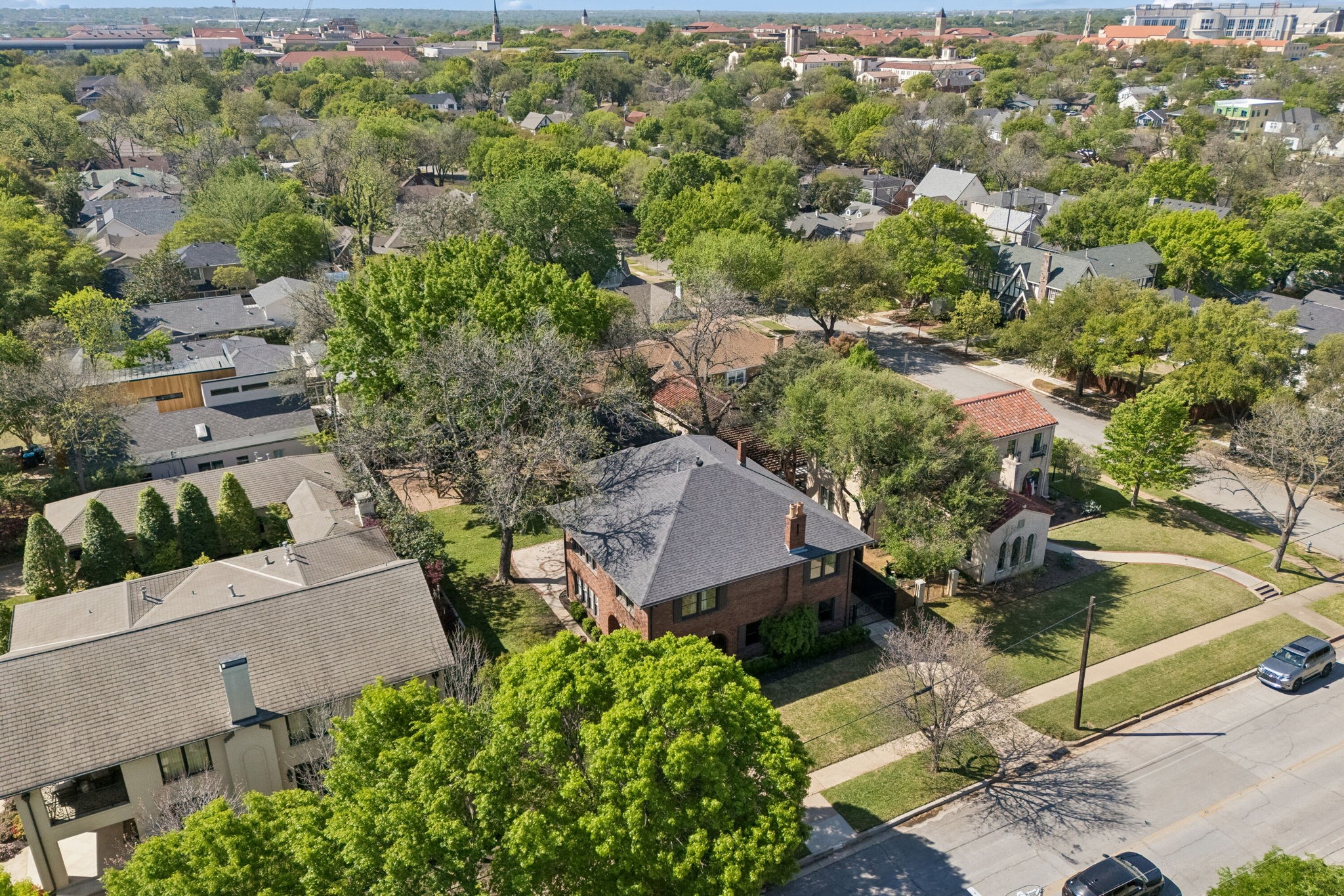 2809 Park Hill Drive Fort Worth TX 76109