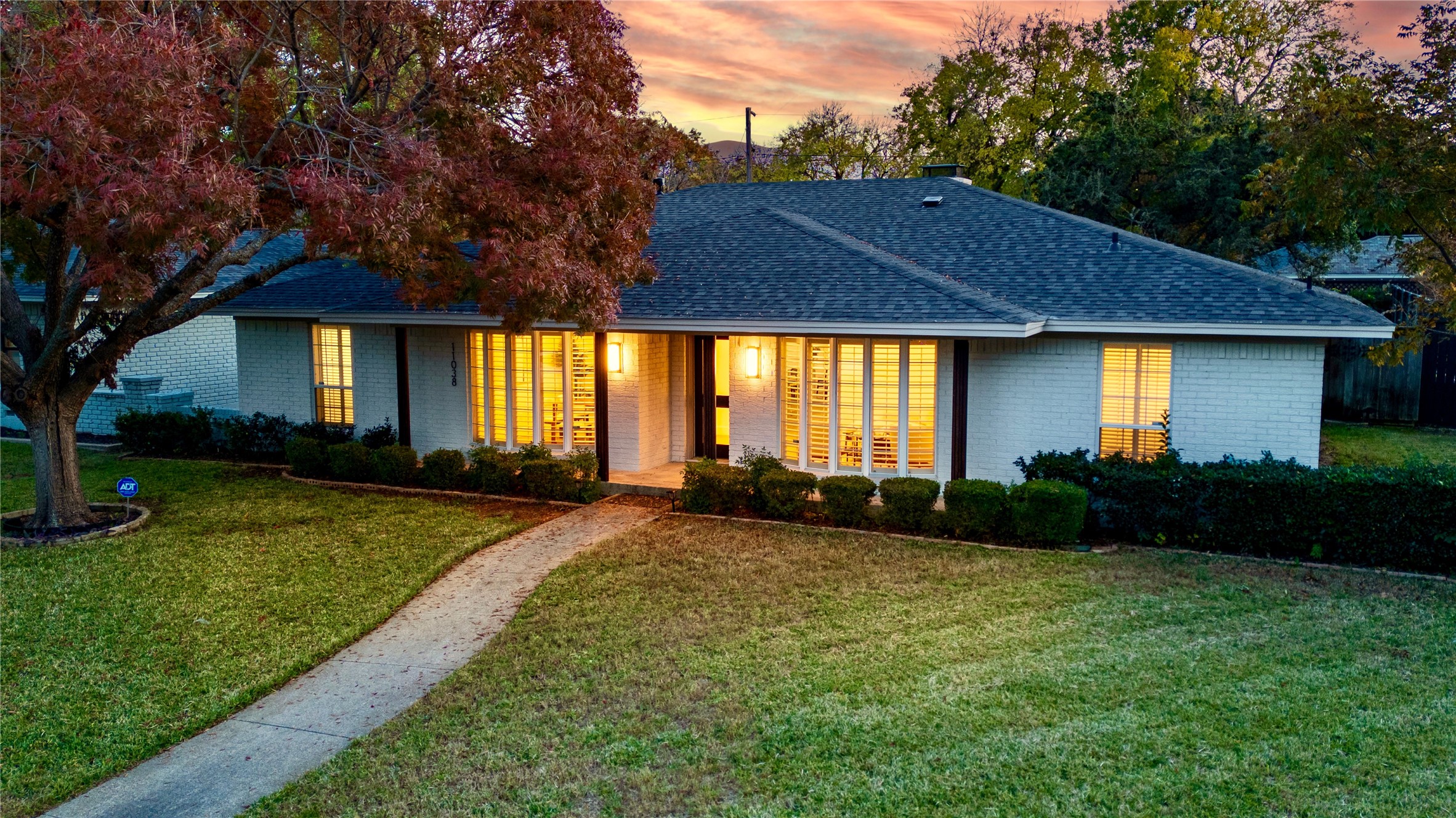 11038 Carissa Drive Dallas TX 75218