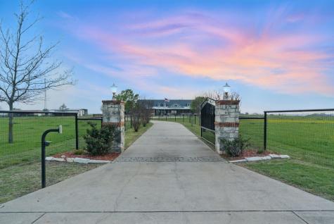 654 County Road 4227 Decatur TX 76234