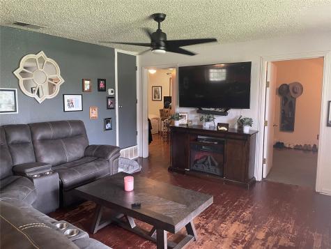 308 Woodhaven Boulevard Duncanville TX 75116