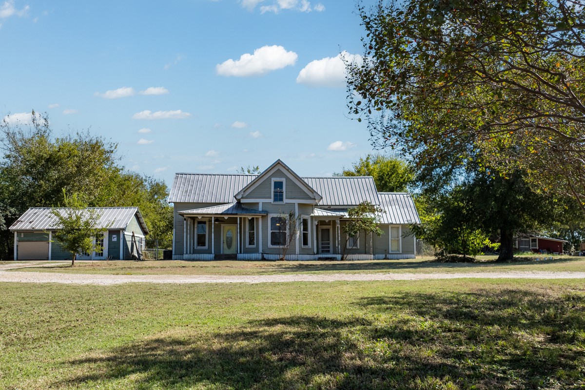 219 City Lake Road Mabank TX 75147