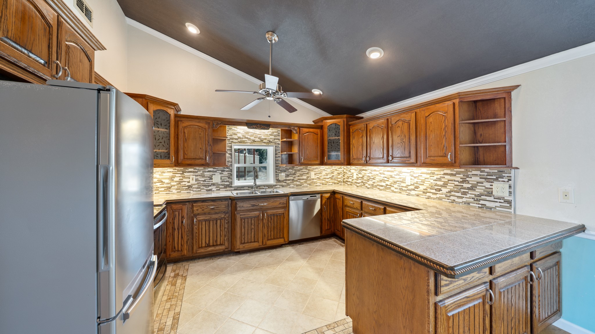 833 Vz County Road 4413 Ben Wheeler TX 75754