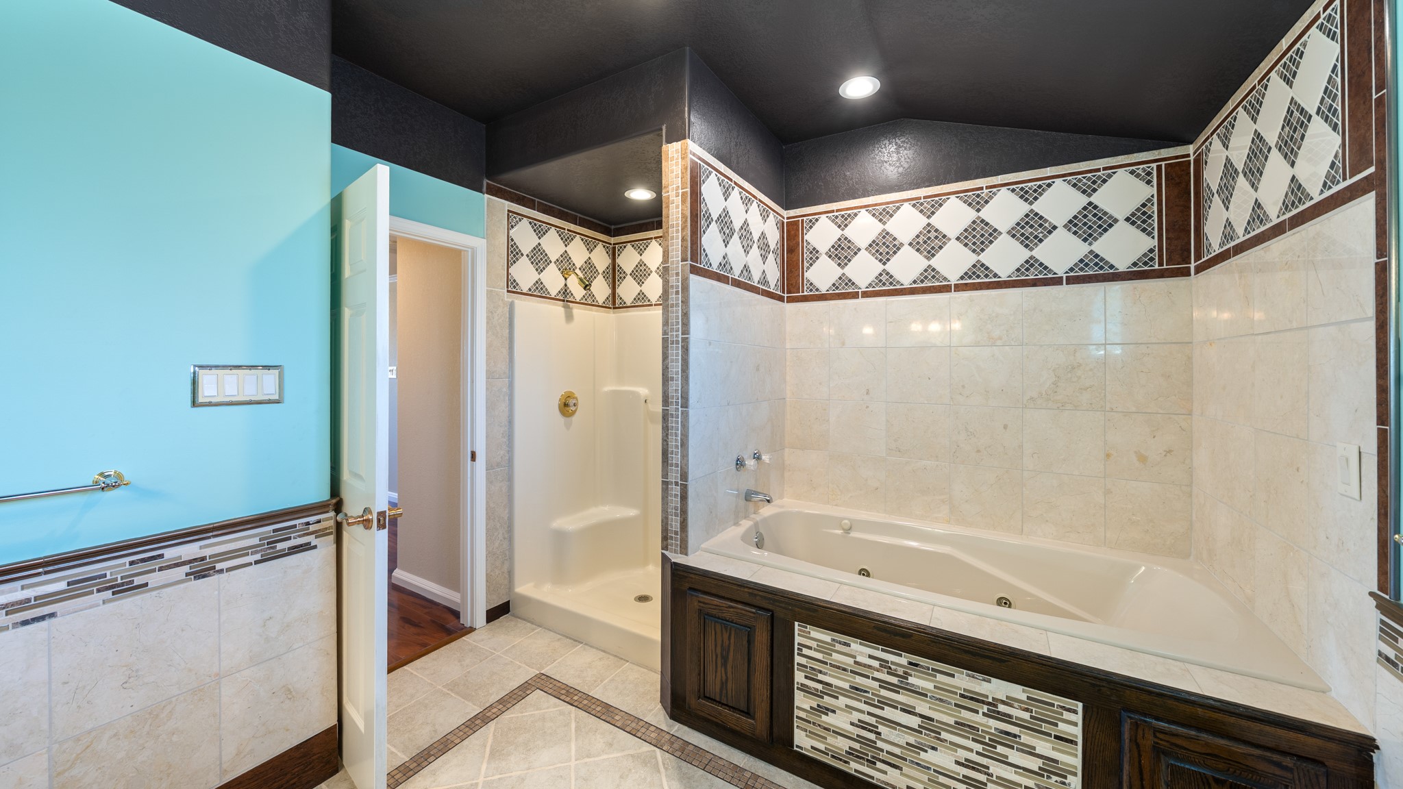 833 Vz County Road 4413 Ben Wheeler TX 75754
