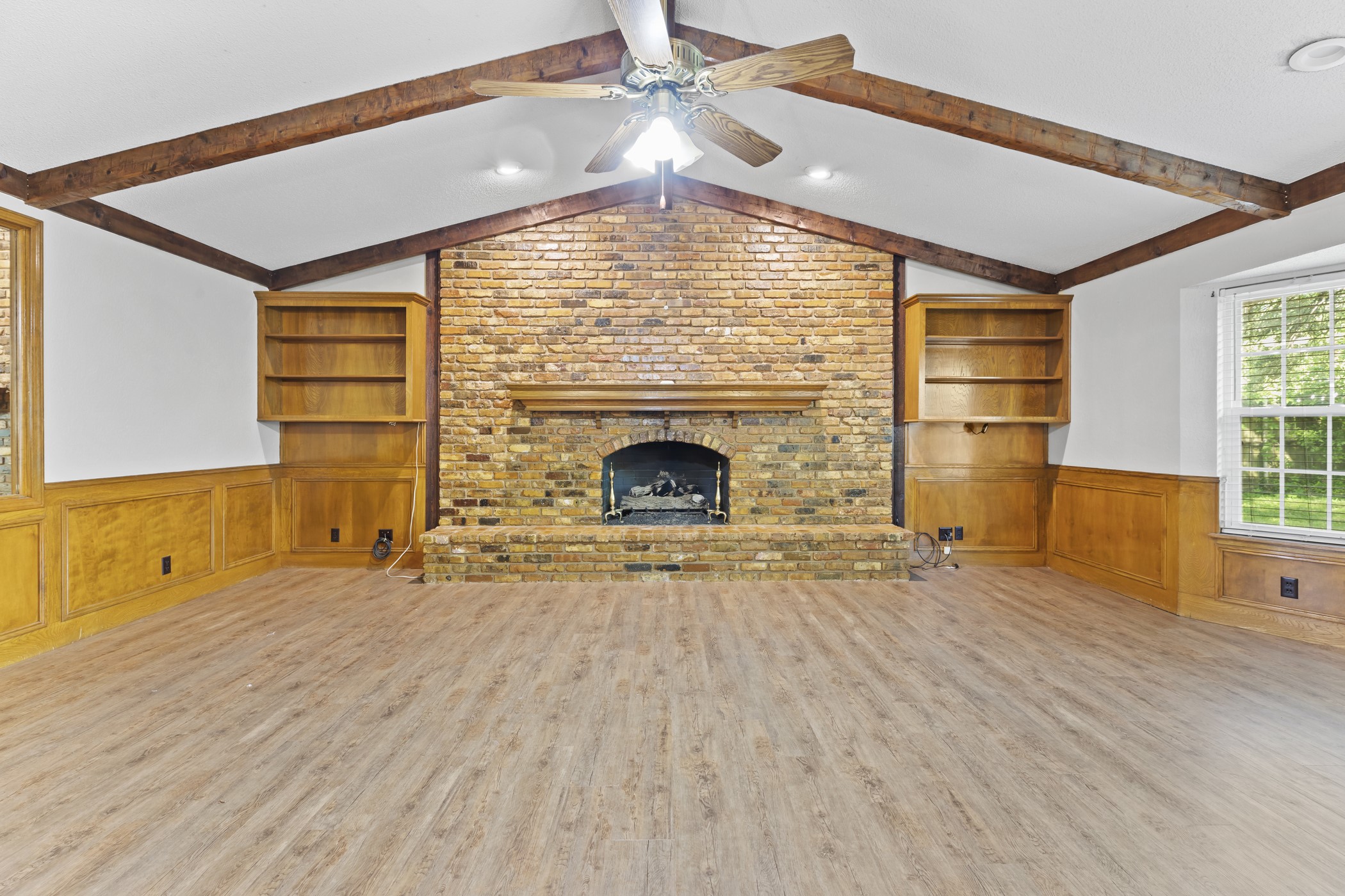 2090 Fort Drive Longview TX 75604