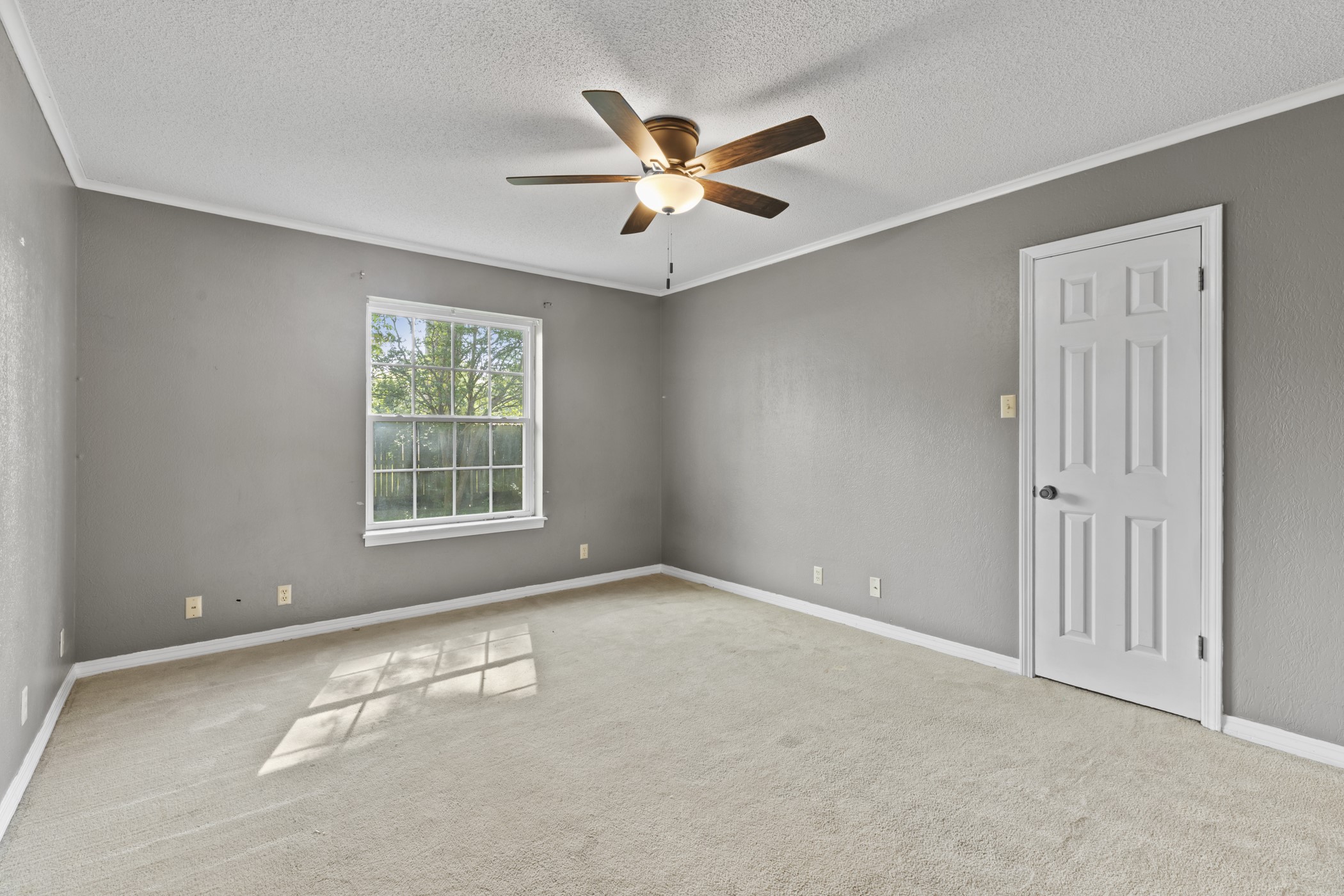 2090 Fort Drive Longview TX 75604