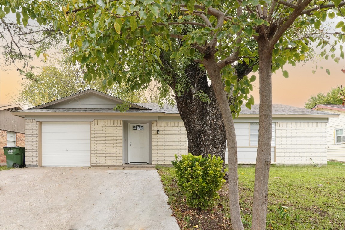 12121 Baron Drive Balch Springs TX 75180