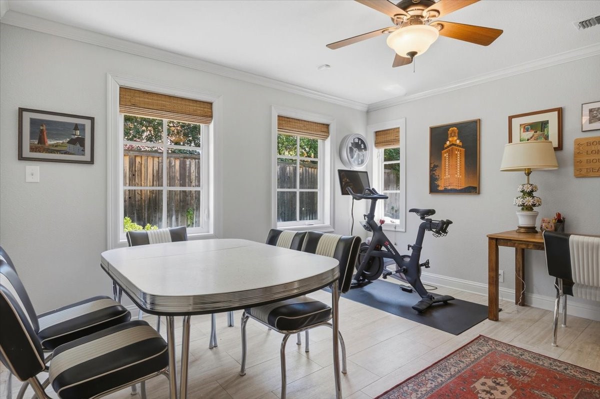 1301 Thomas Place Fort Worth TX 76107