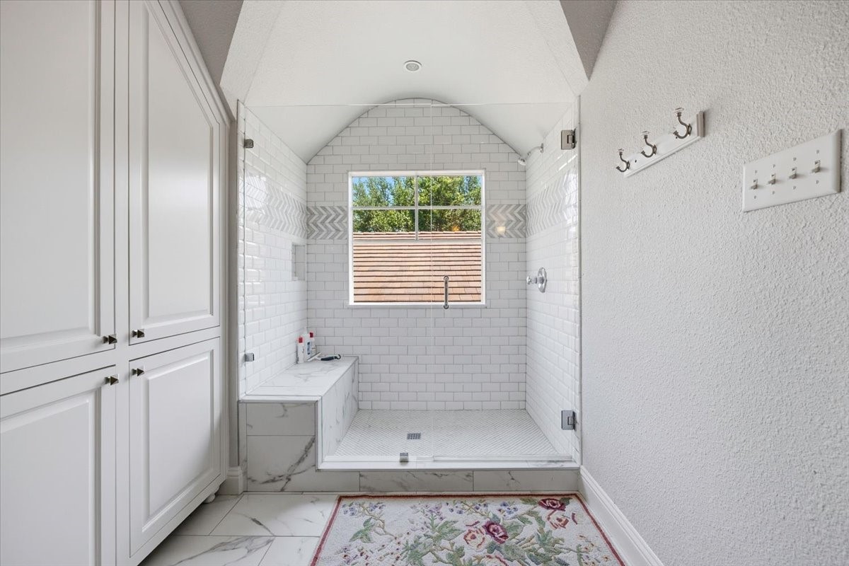 1301 Thomas Place Fort Worth TX 76107