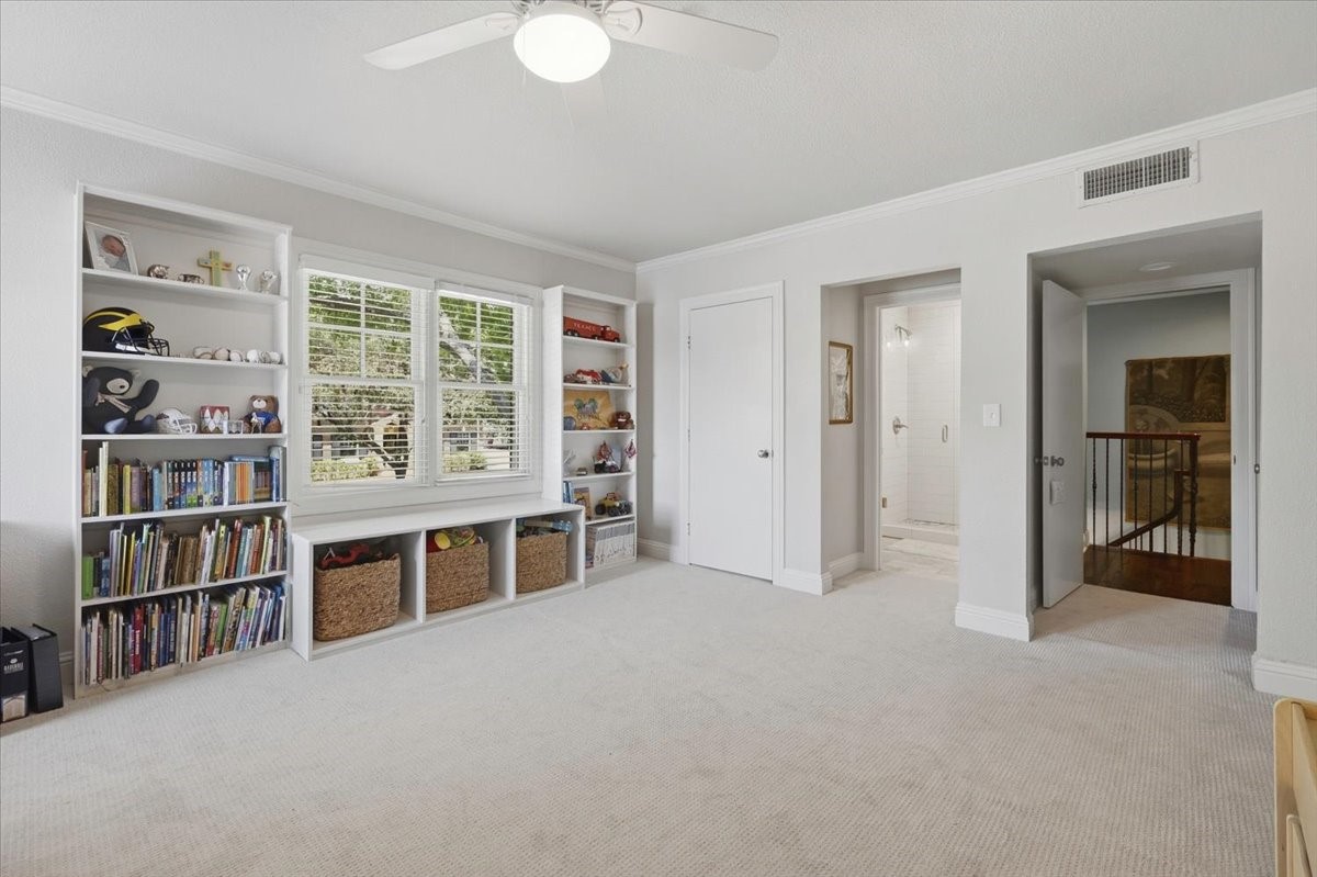 1301 Thomas Place Fort Worth TX 76107