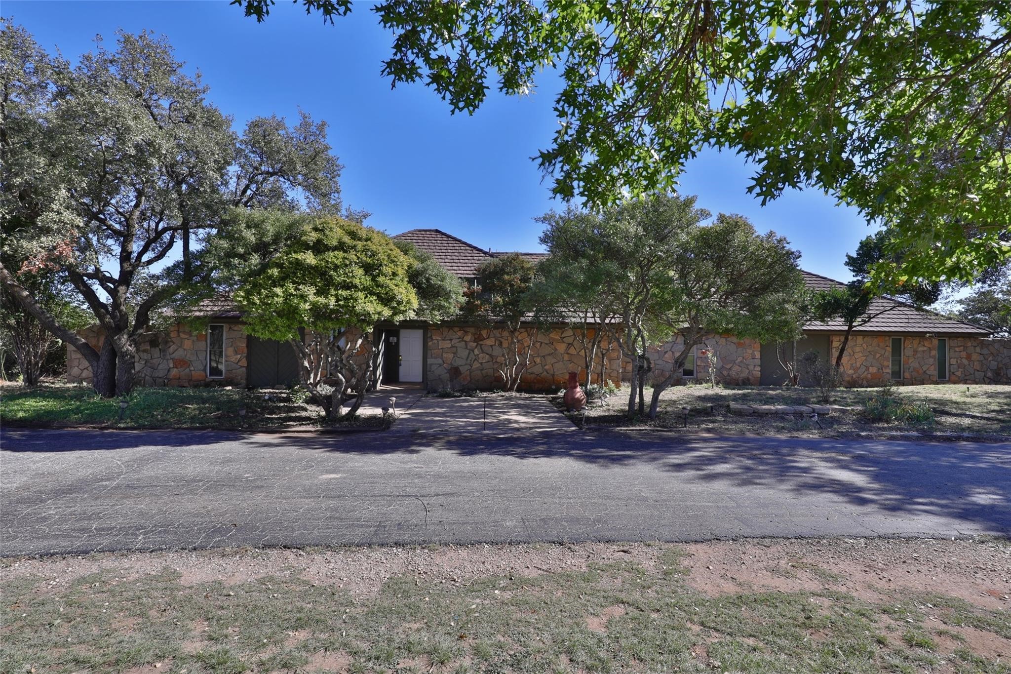 5717 Fm 2647 Winters TX 79567