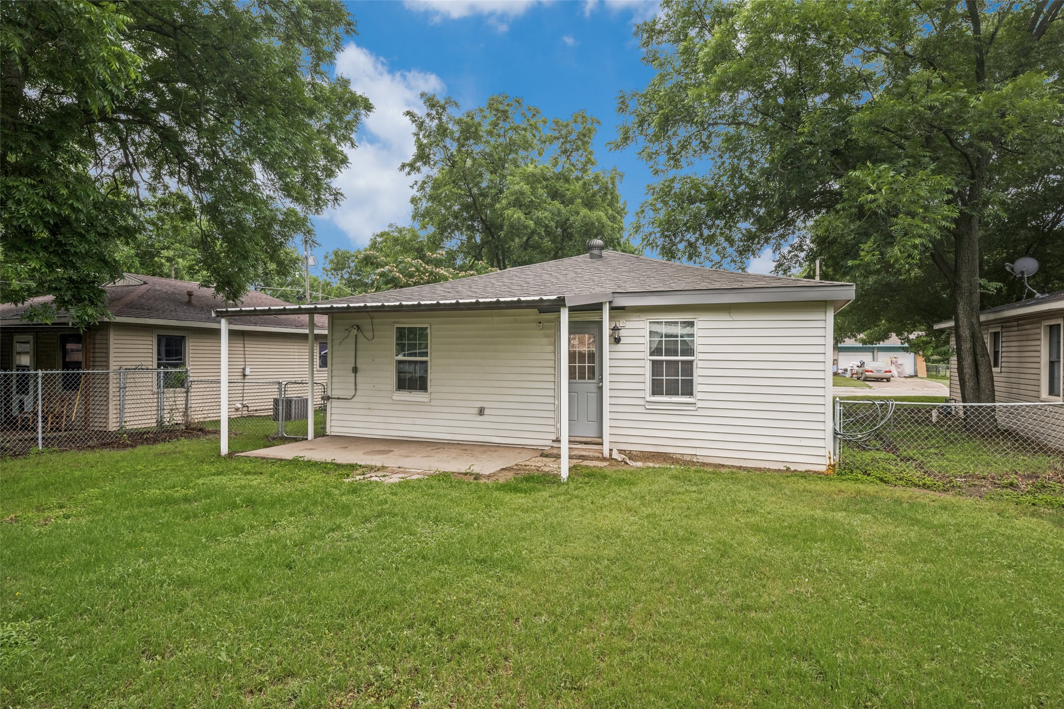 717 Small Street Bowie TX 76230
