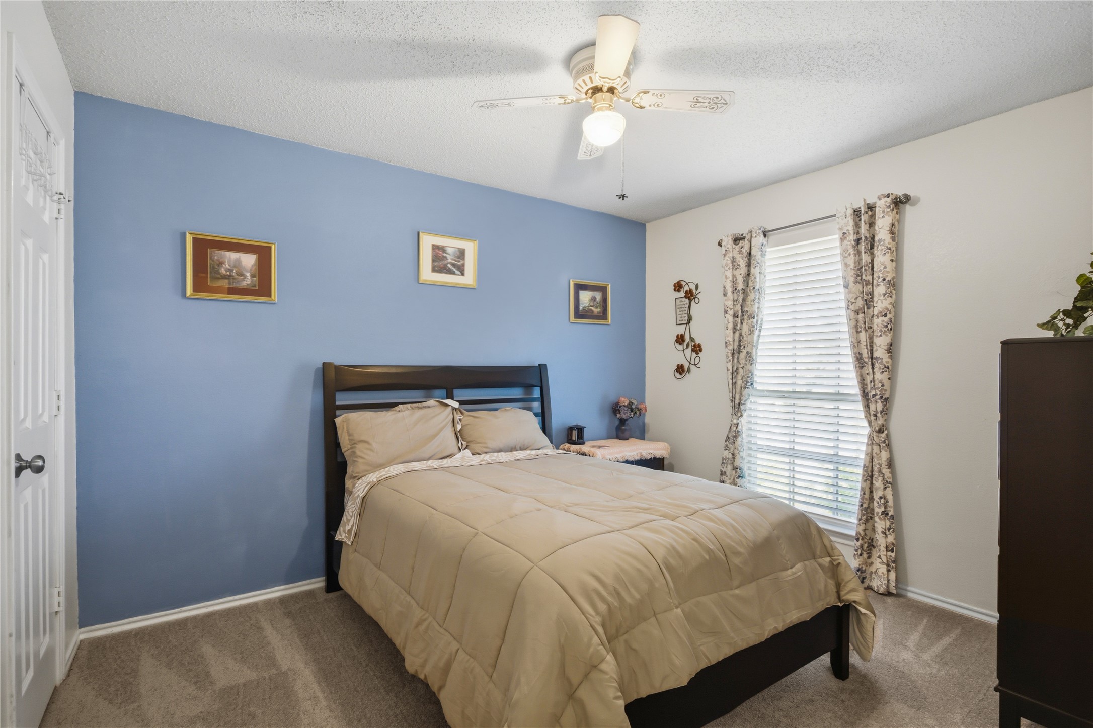 4511 Queenswood Drive Grand Prairie TX 75052