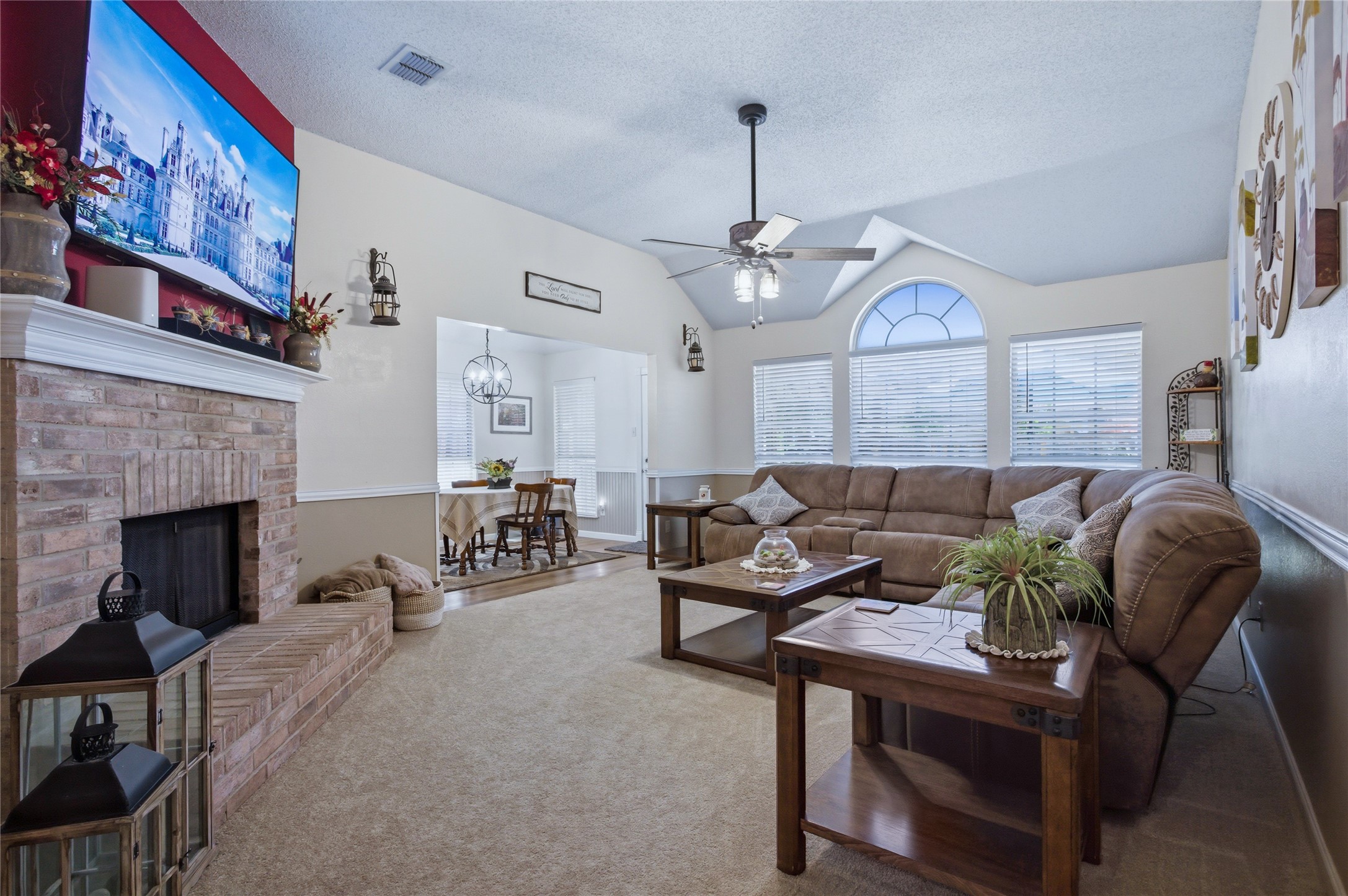 4511 Queenswood Drive Grand Prairie TX 75052