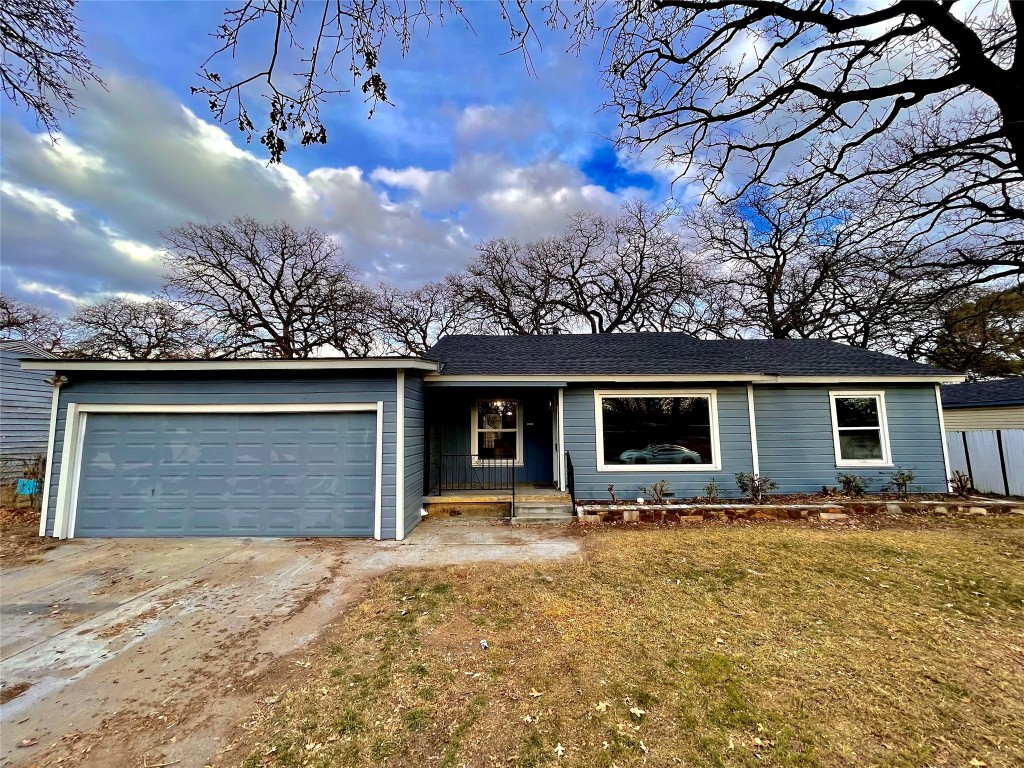 2110 Kings Avenue Haltom City TX 76117