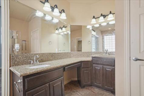 1121 Shearwater Lane Garland TX 75043