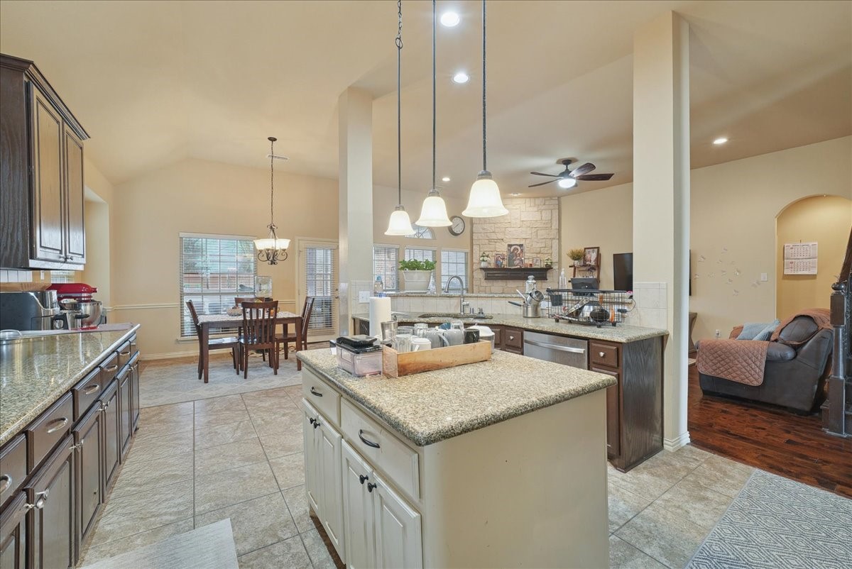 1121 Shearwater Lane Garland TX 75043