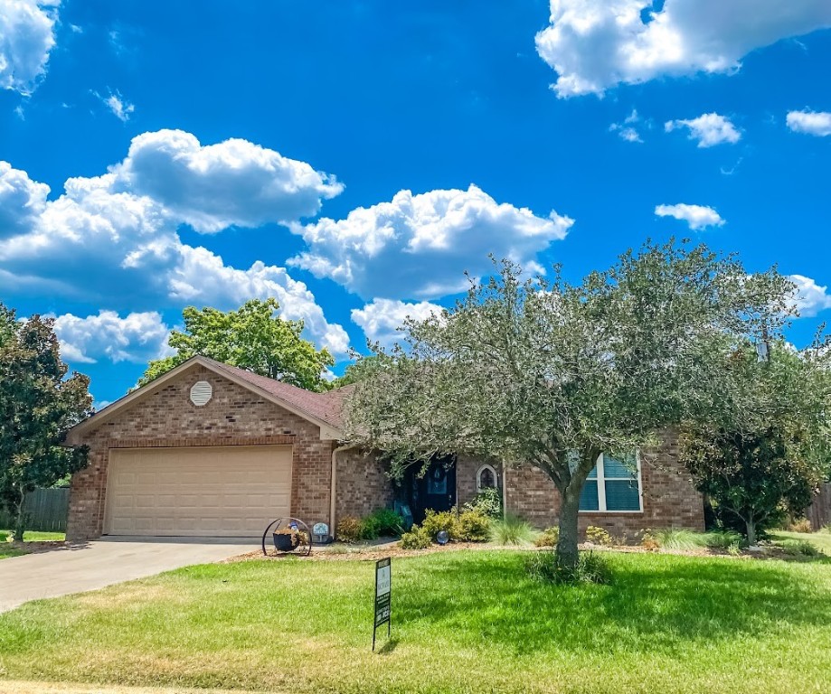 103 Carroll Street Teague TX 75860