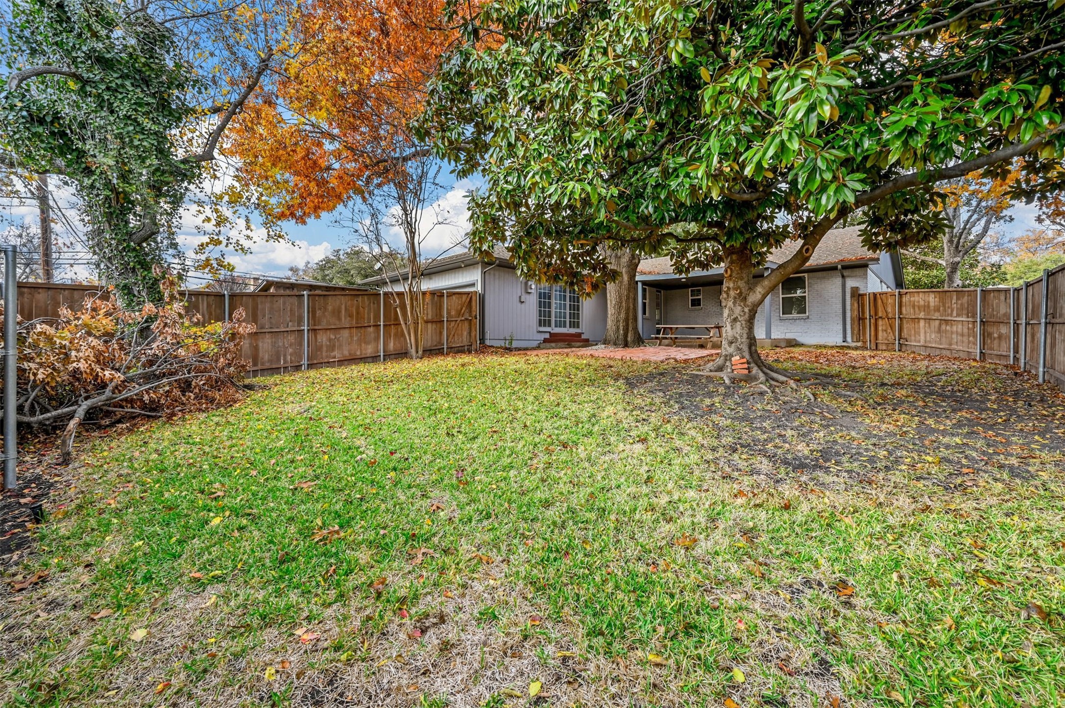 9806 Parkford Drive Dallas TX 75238