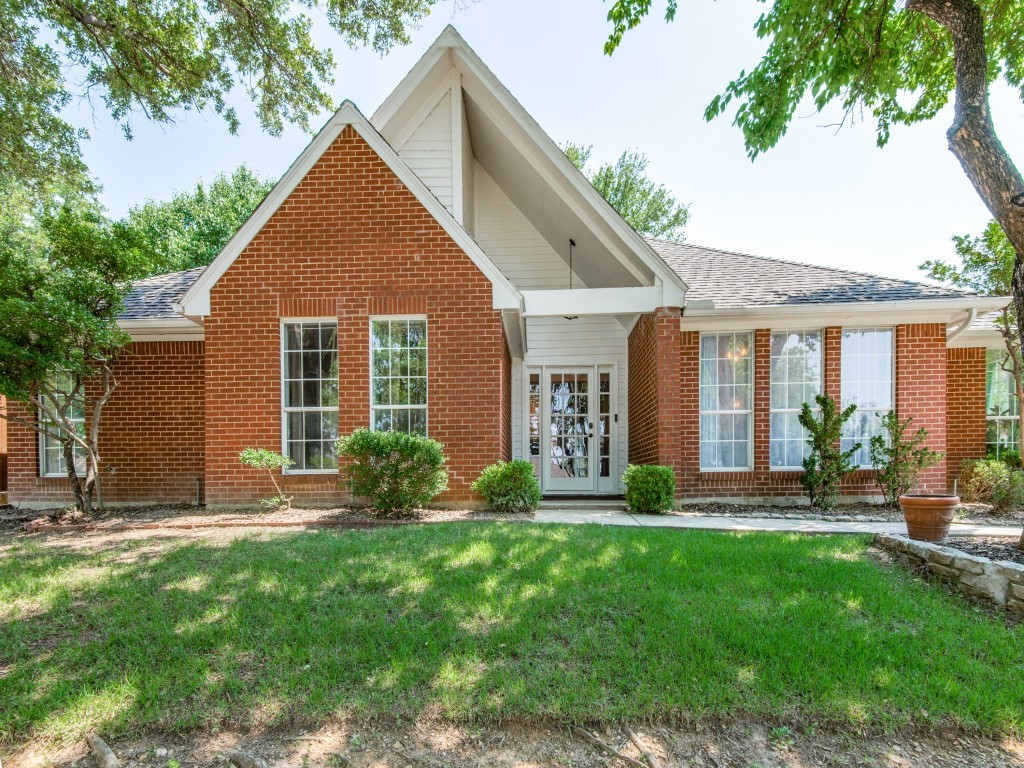 2405 Pebblebrook Court Grand Prairie TX 75050