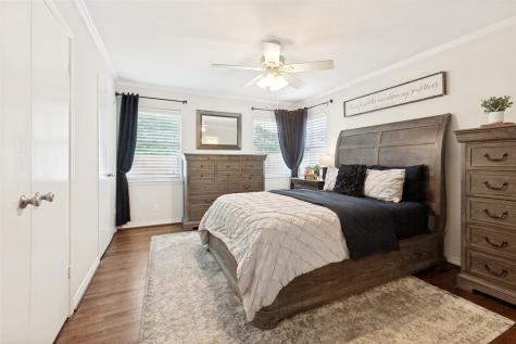 6935 Kingsbury Drive Dallas TX 75231