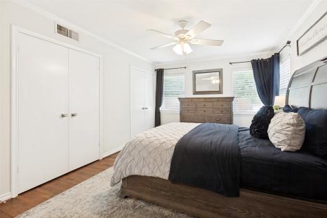 6935 Kingsbury Drive Dallas TX 75231