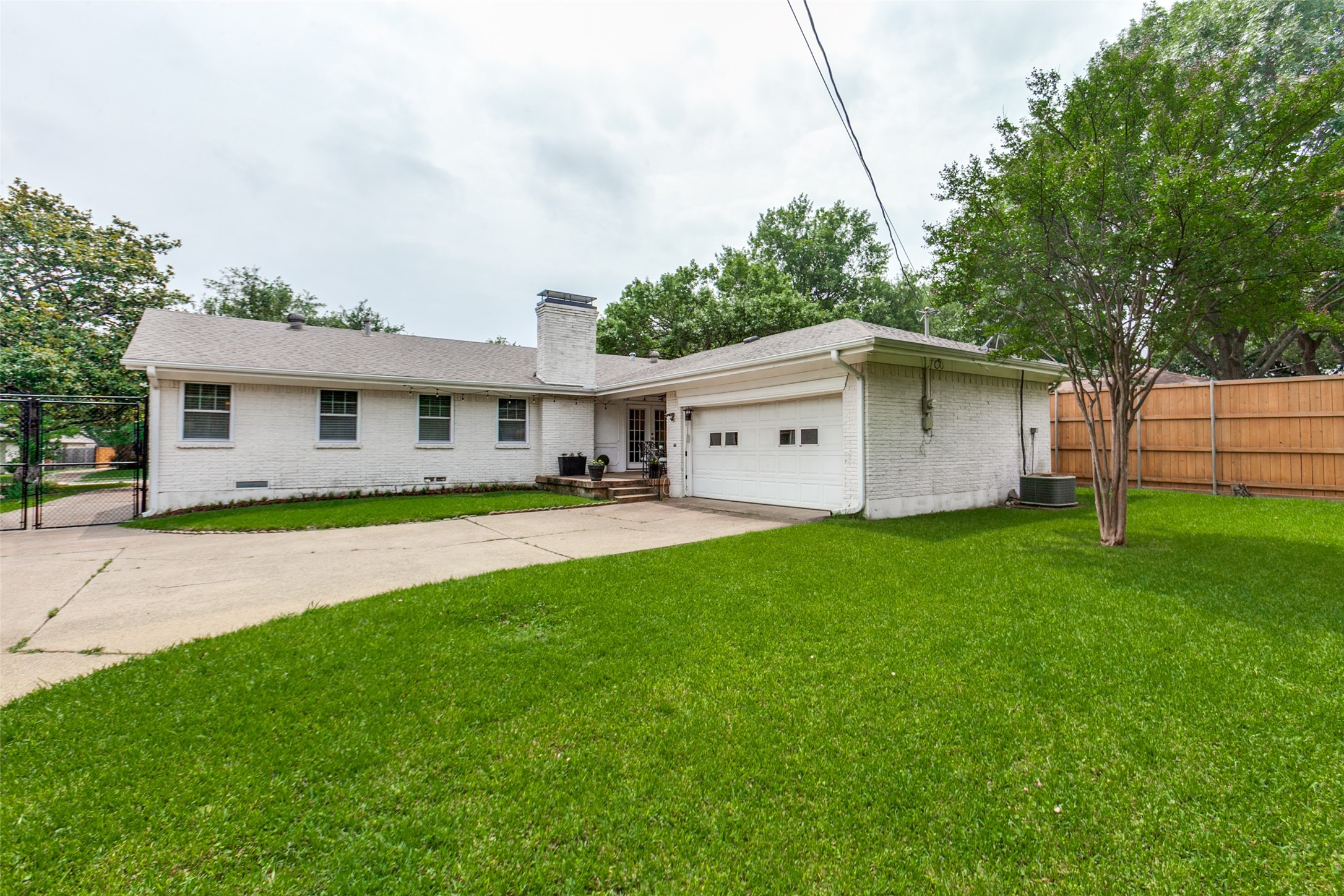 6935 Kingsbury Drive Dallas TX 75231