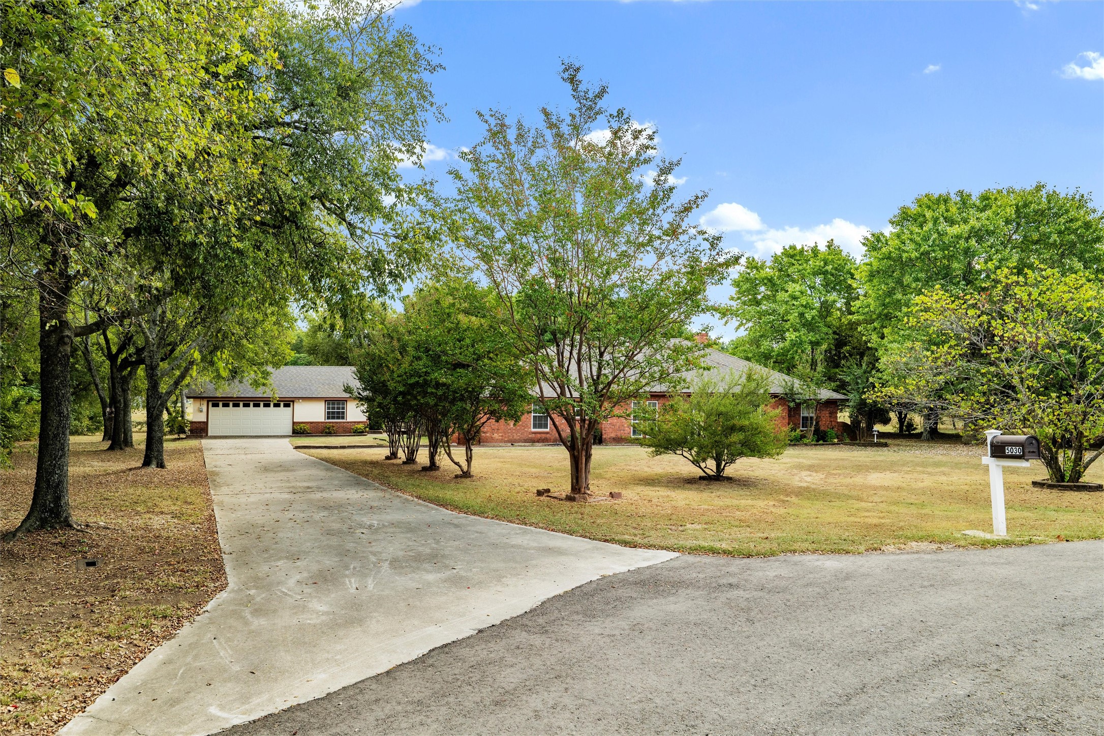 5030 Diamond Creek Drive Midlothian TX 76065