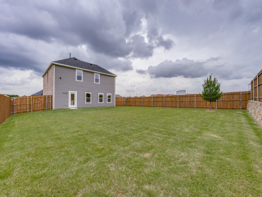 2406 Stonebriar Lane Sherman TX 75092
