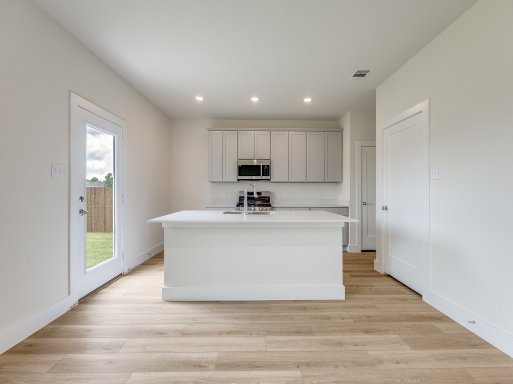 2406 Stonebriar Lane Sherman TX 75092