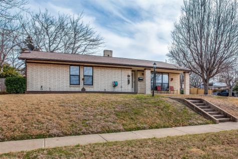 1641 Brent Court Grand Prairie TX 75051