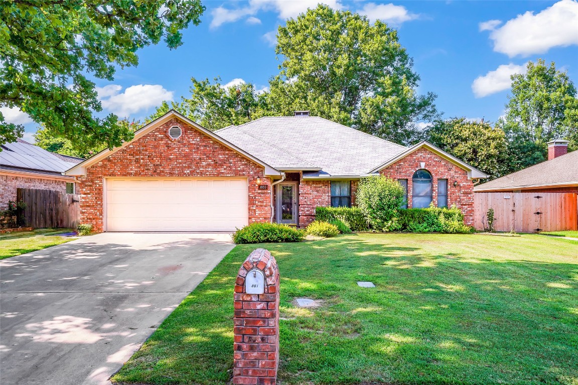 801 Martin Street Bonham TX 75418