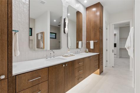 3452 Timberview Road Dallas TX 75229