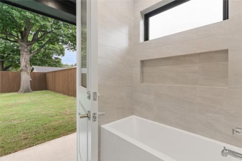 3452 Timberview Road Dallas TX 75229